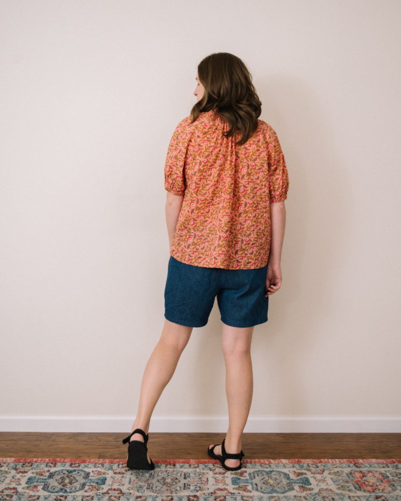 Roscoe Blouse Mandarin Collar Hack + Free Range Shorts | The Sewing Things Blog