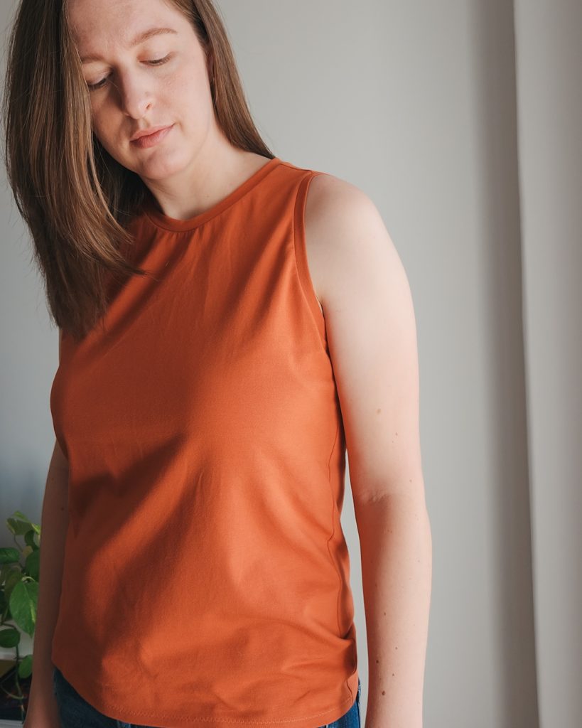 Lorna Tee Shirt by Bertina Paris | The Sewing Things Blog